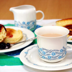 Arabia Rosette(青) コーヒーカップ、ケーキプレート、クリーマー